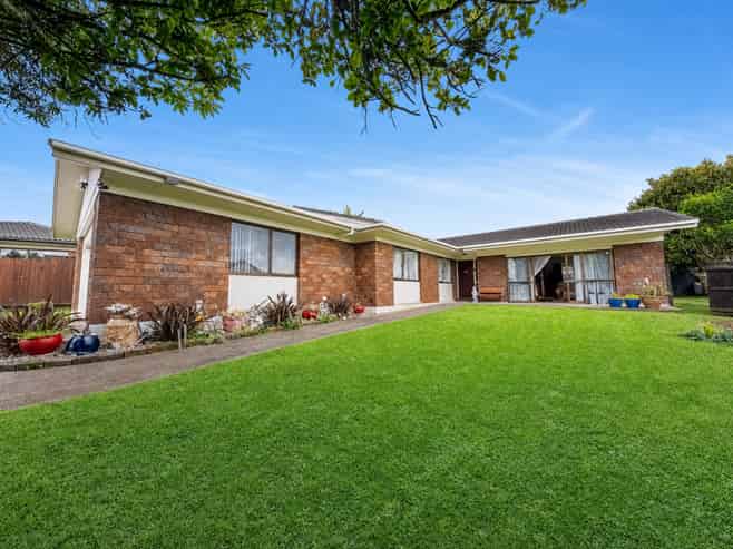 36 Frank Evans Place, Henderson