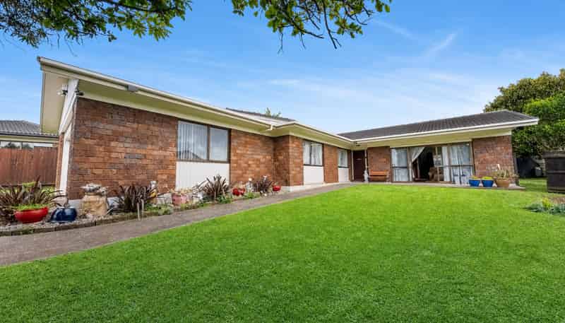 36 Frank Evans Place, Henderson