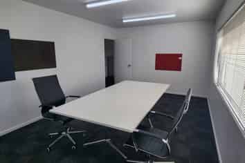 250sqm office - Silverdale industrial