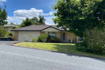 6 Midhurst Avenue, Henderson