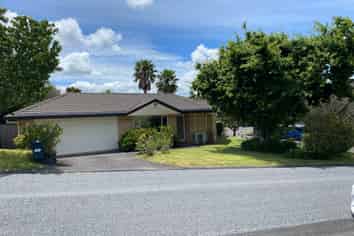 6 Midhurst Avenue, Henderson
