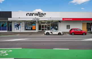 Premium Retail in High Traffic Location