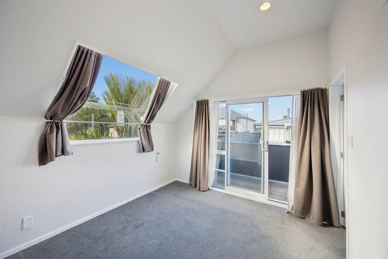 Excellent Presentation - Easy Living in Remuera - Więcej