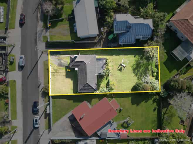 8 Chorley Avenue, Massey