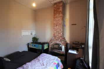 296 Highgate, ROSLYN