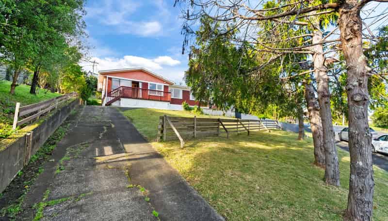 44 Hilltop Avenue, Morningside