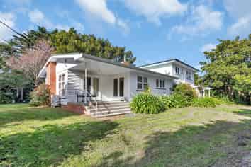2044 Whananaki North Road, Whananaki