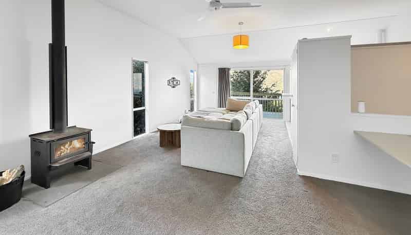 2A Bird Place, Fernhill