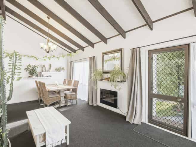 8A Church Place, Whanganui