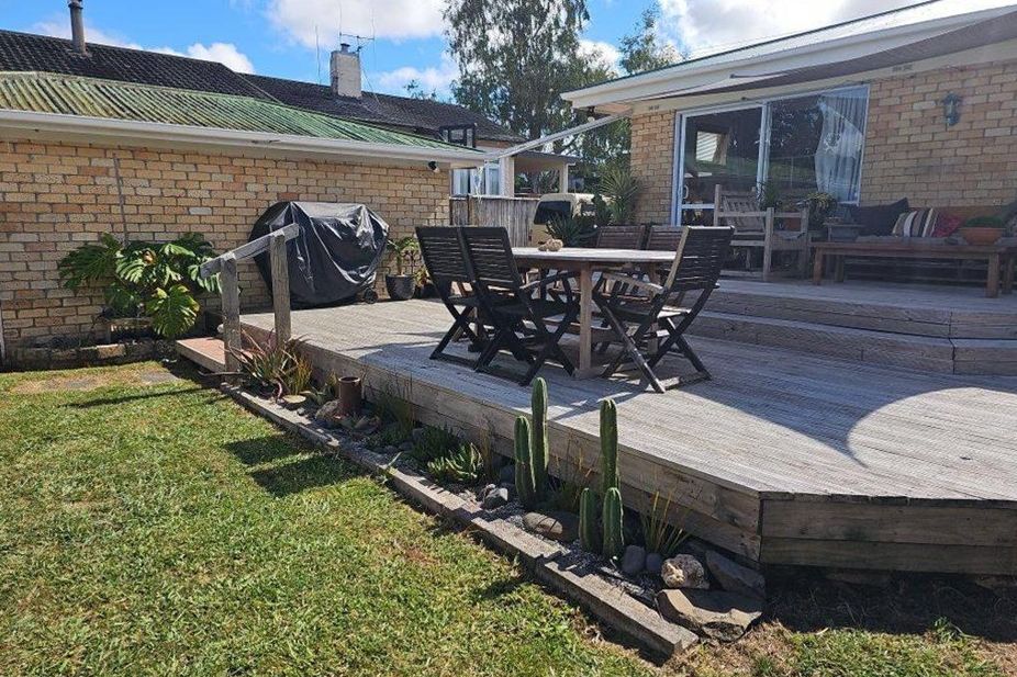 Brick Home in a Prime Location - Widok 2