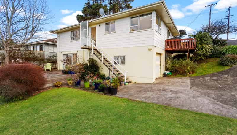 257 Sunset Road, Sunnynook