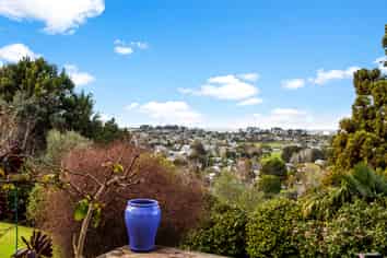 257 Sunset Road, Sunnynook