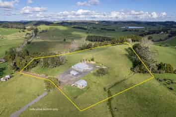 1043 Whananaki North Road, Opuawhanga