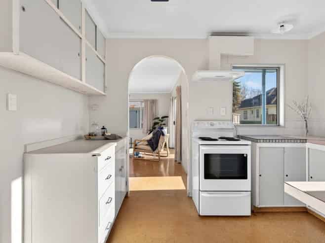 18b Barton Avenue, Marewa