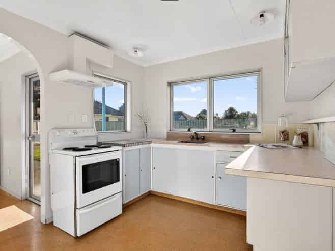 18b Barton Avenue, Marewa