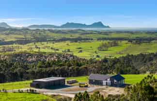 647 Millbrook Road, Waipu