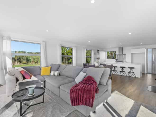 647 Millbrook Road, Waipu