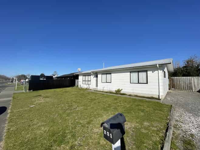 251 Flaxmere Avenue, Flaxmere