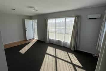 251 Flaxmere Avenue, Flaxmere