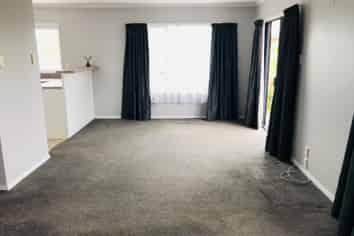 8A John Road, Stanmore Bay
