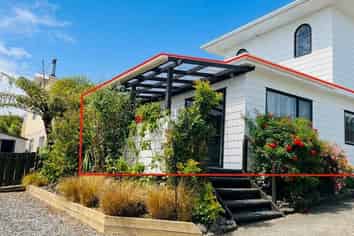 8A John Road, Stanmore Bay