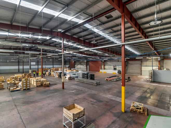 Rare Large-Scale Warehouse & Yard Opportunity