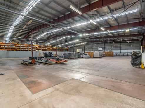 Rare Large-Scale Warehouse & Yard Opportunity