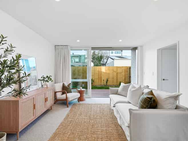 5/75 Stanmore Road, Linwood