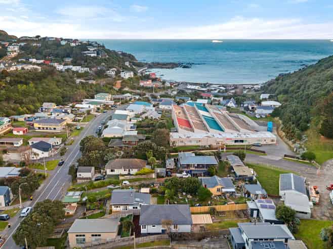 65 Happy Valley Road, Owhiro Bay