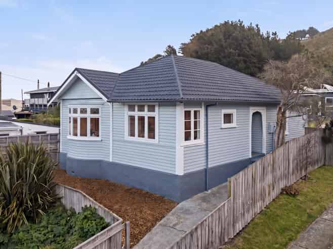 65 Happy Valley Road, Owhiro Bay