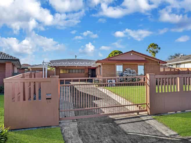25 Jillteresa Crescent, Half Moon Bay