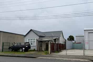 8 Adderley Street, Westport