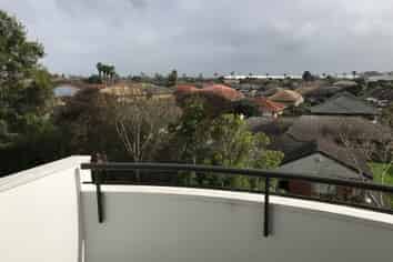 22/150 Chapel Rd, Flat Bush