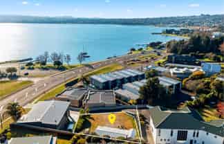 380 Lake Terrace, Two Mile Bay