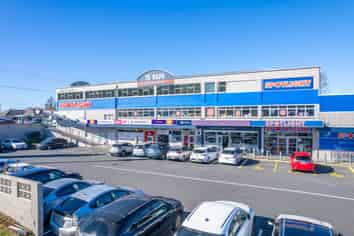 New 10-year lease extension to Spotlight