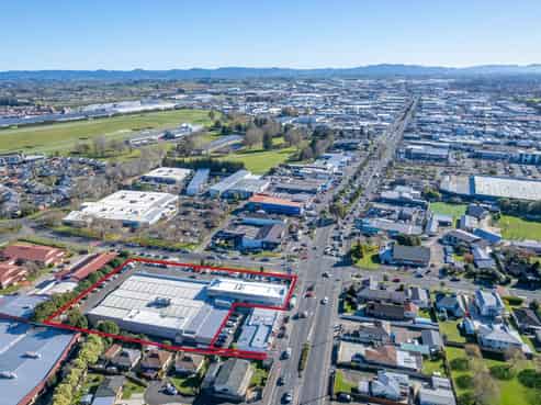 New 10-year lease extension to Spotlight