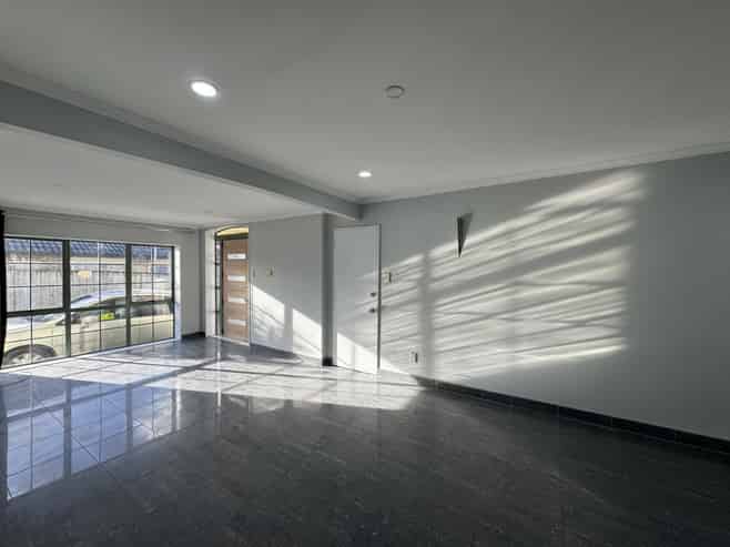 17 Gray Avenue, Mangere East