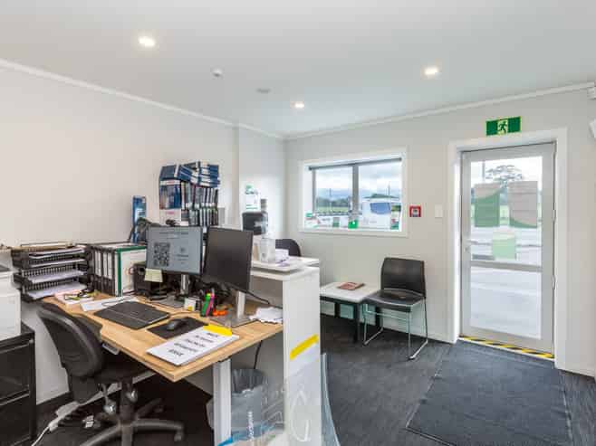 High Profile Small Workshop/Warehouse