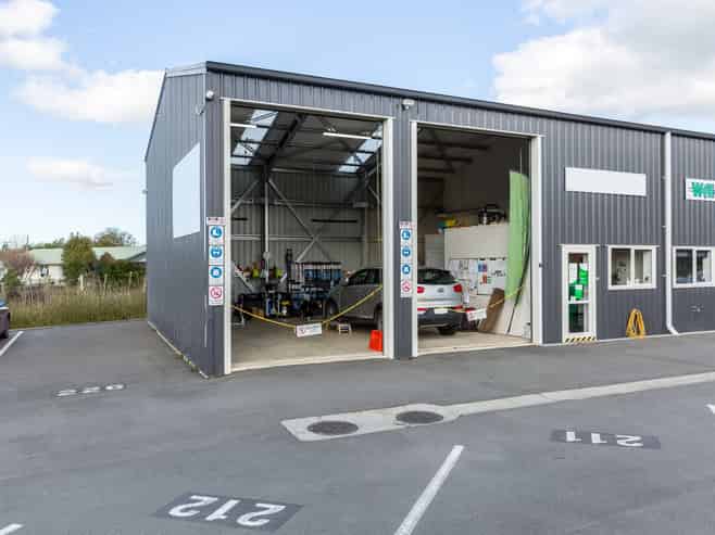 High Profile Small Workshop/Warehouse