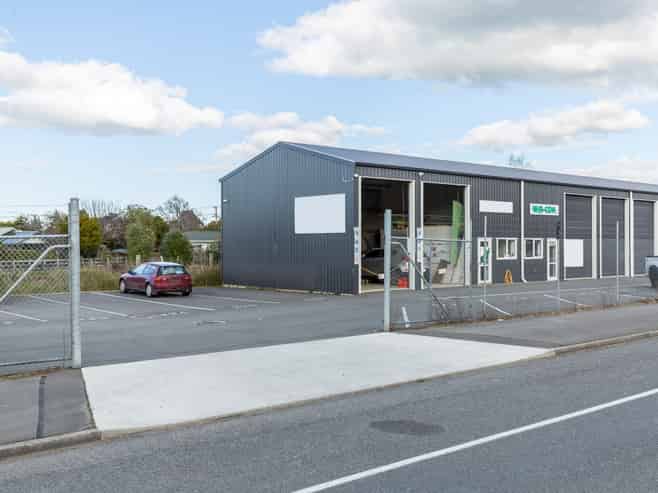 High Profile Small Workshop/Warehouse