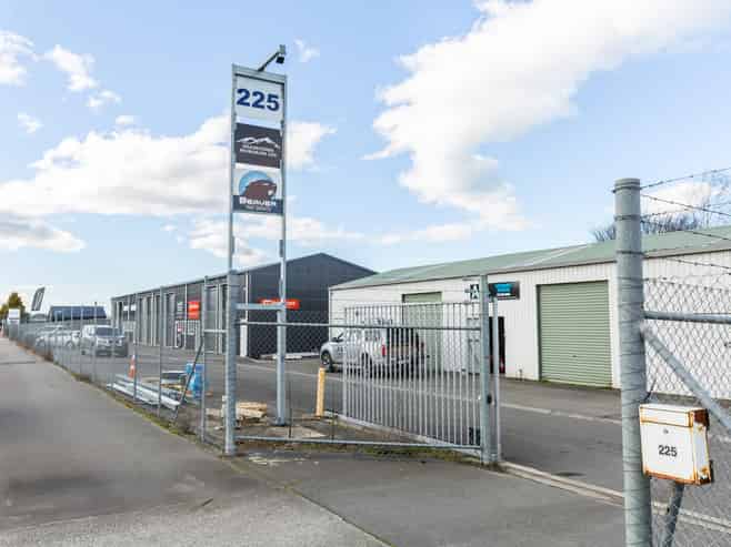 High Profile Small Workshop/Warehouse