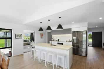 102 Kukutauaki Road, Levin