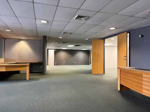 High Profile Hull Road Lease Opportunity