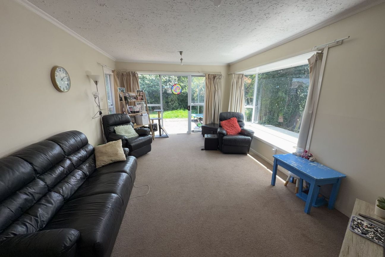 ISLINGTON- THREE BEDROOMS, HEAT PUMP, SINGLE GARAGE - Ansicht 3