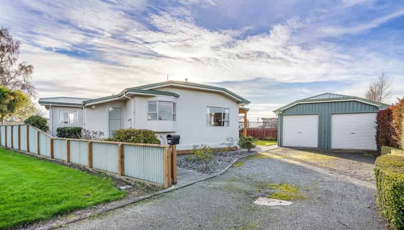 56 Dejoux Road, Winton
