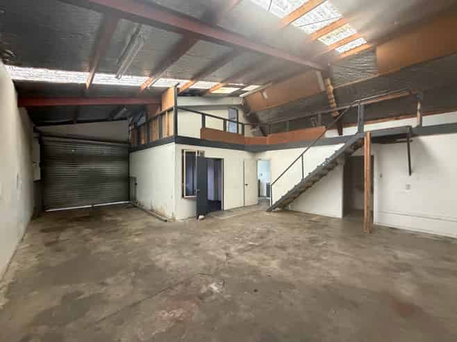 Investment or Owner-Occupier Opportunity