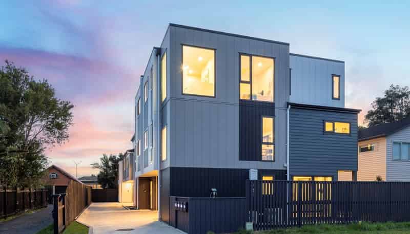2/1 Puriri Street, Takapuna