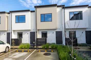 9/48 Moire Road, Massey