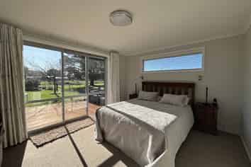 4 Turner Place, Wakefield