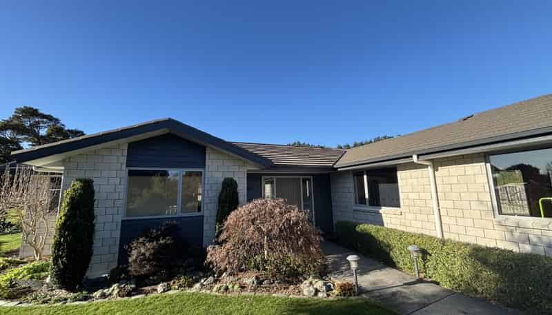 4 Turner Place, Wakefield